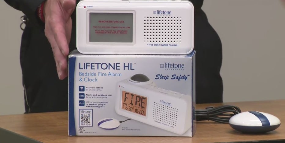 Fire alarm unveiled for Milwaukee deaf, hard of hearing residents