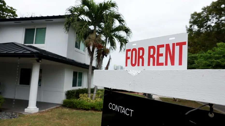 9f86b77c-rent-sign.jpg