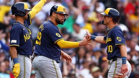 Brewers top Red Sox, Milwaukee scores 5 runs in 3rd inning