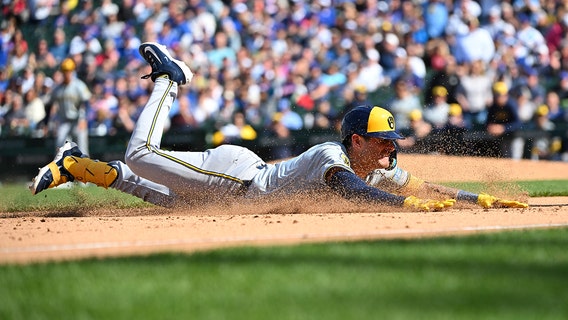 Brewers beat Cubs, Craig Counsell in season's first meeting