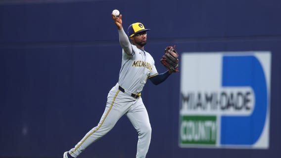 Brewers lose to Marlins, Miami shuts out Milwaukee