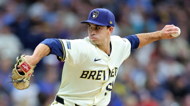 Brewers rout Cardinals, Robert Gasser sharp in big-league debut
