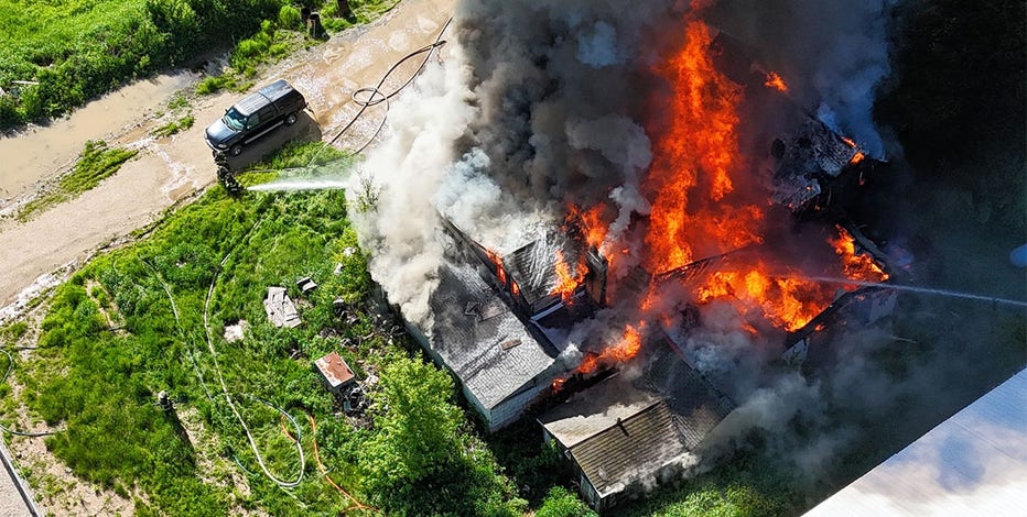 Kewaskum house fire: Good Samaritans help 3 residents to safety