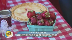 Strawberry picking at Jelli's Market