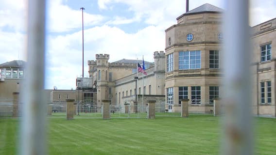 Former employee of Waupun Correctional pleads guilty to smuggling