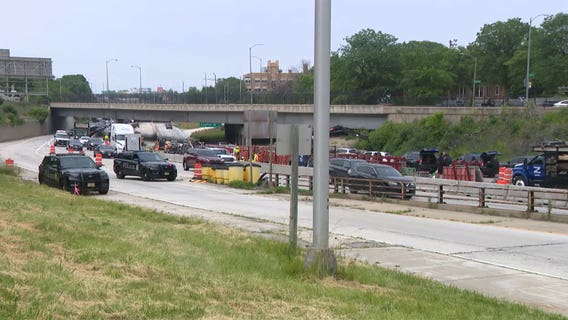 Milwaukee I-43 pursuit; 2 teens shot by officer, freeway shutdown