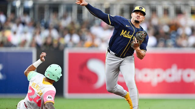 Padres beat the Brewers 9-5, lose Tatis