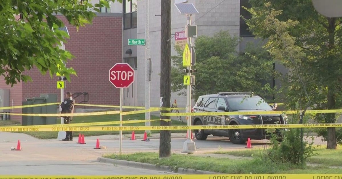 Milwaukee fatal crash: Woman hit by 2 vehicles including MPD squad ...