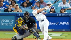 Dodgers rally in the 8th, beat Brewers 8-5