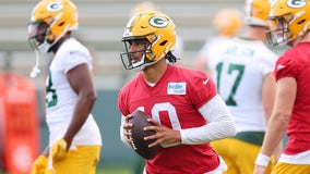 Jordan Love practices, eager after Packers sign him to big contract