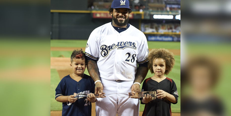 Brewers sign Prince Fielder's son to minor league contract: report