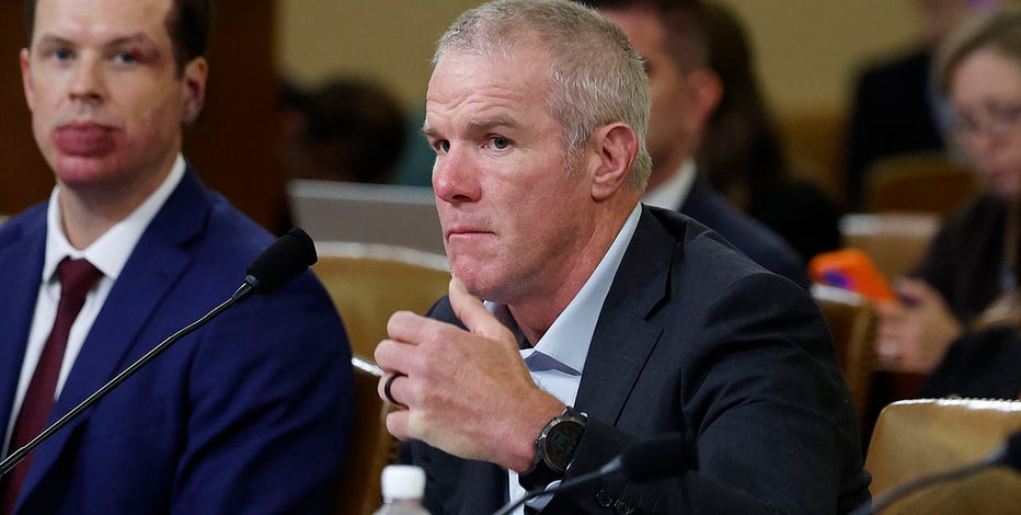 Brett Favre shares Parkinson's diagnosis; experts discuss disease