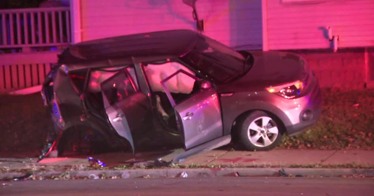 Milwaukee crash, stolen cars collide near 39th and Center | FOX6 Milwaukee
