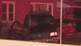 Milwaukee crash near 81st and Hampton; 1 child dead, 1 injured