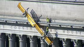 Milwaukee County Courthouse scaffolding incident, 2 workers rescued