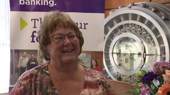 Hartford bank employee celebrates 50 years of work