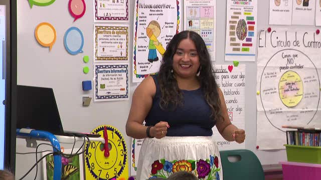 Hispanic Heritage Month: Milwaukee bilingual teacher makes a difference