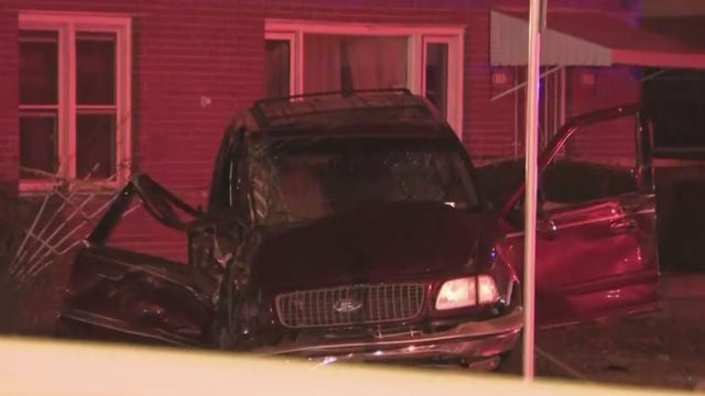 Milwaukee crash near 81st and Hampton; 1 child dead, 1 injured