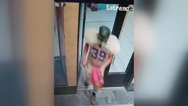 Possible arson attempt at Milwaukee apartment building