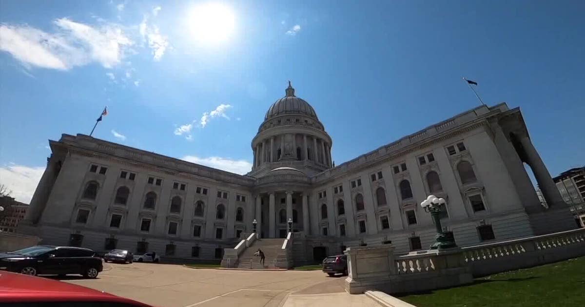 Race-based scholarship unconstitutional, Wisconsin Supreme Court rules