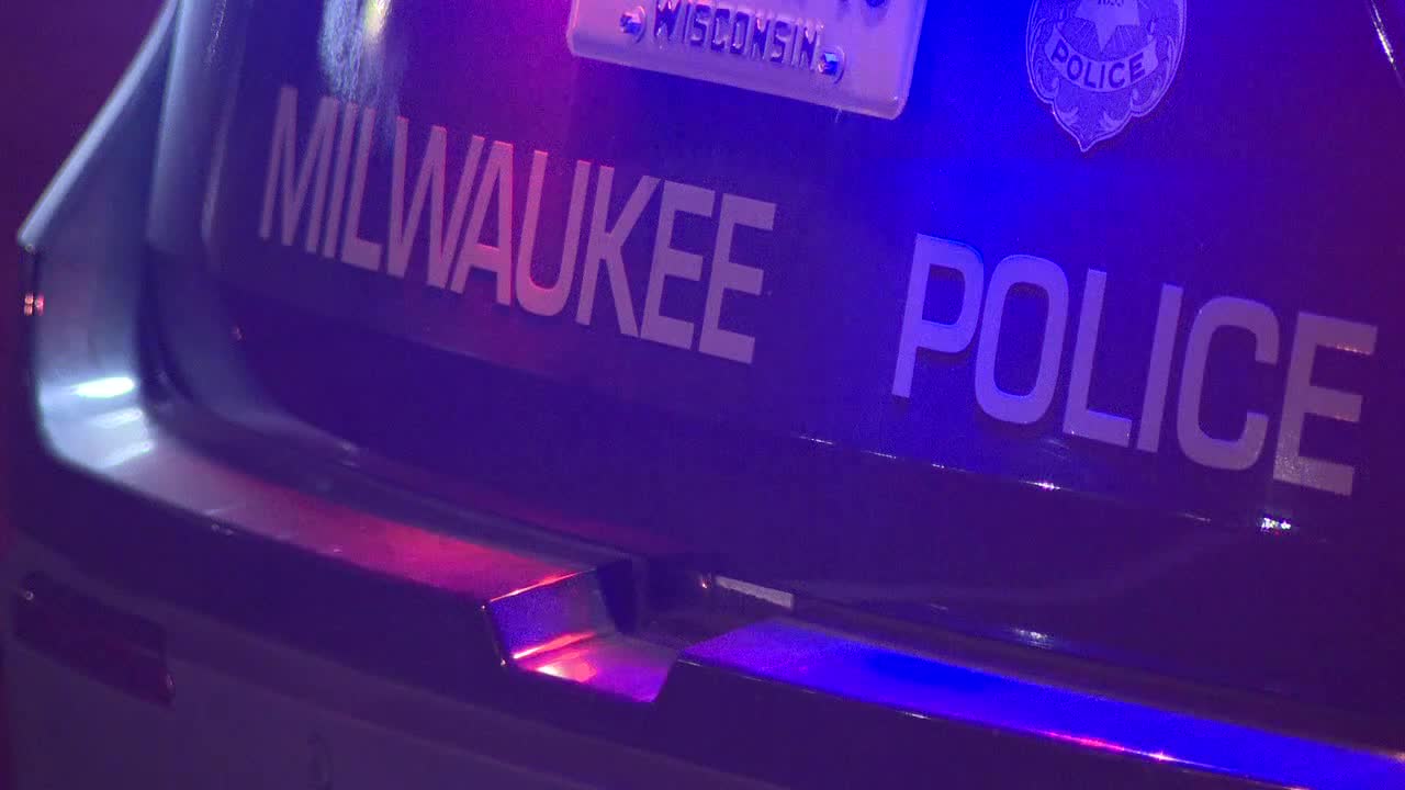 Milwaukee police chase; 3 arrested, firearm, drugs recovered FOX6