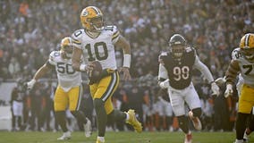 Packers beat Bears; Jordan Love runs for go-ahead TD