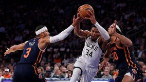 Bucks fall to Knicks, Antetokounmpo leads team with 24 points