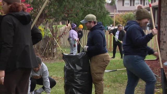 Make a Difference Day in Milwaukee, volunteers lend a helping hand