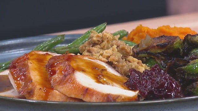 Cooking up the perfect Thanksgiving or Friendsgiving dinner