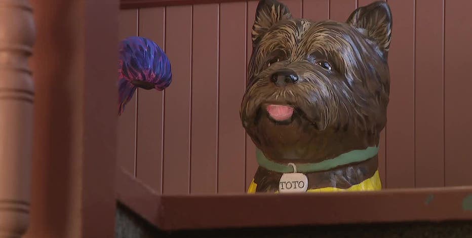 5p-oconomowoc-toto-art-pkg_00.