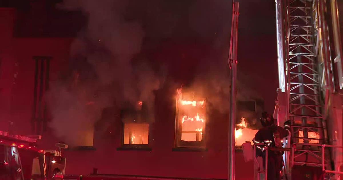 Milwaukee building fire, MLK and Chambers; no injuries reported | FOX6 ...