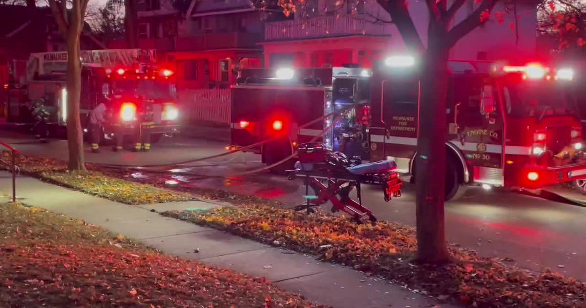 Milwaukee house fire, 28th and Locust; Red Cross assisting displaced ...