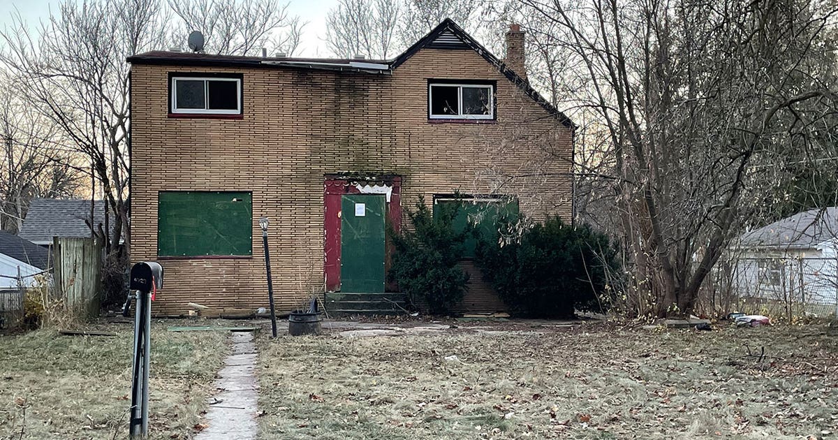Milwaukee house fire near 47th and Custer; person taken to hospital ...