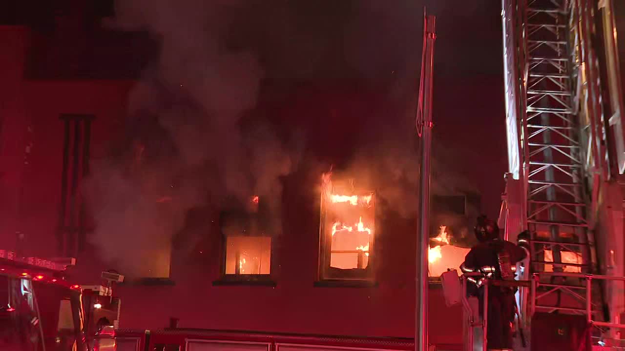 Milwaukee building fire, MLK and Chambers; no injuries reported | FOX6 ...