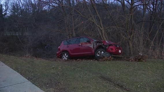 Vehicle crashes into Kinnickinnic River; MPD seeks driver who fled scene