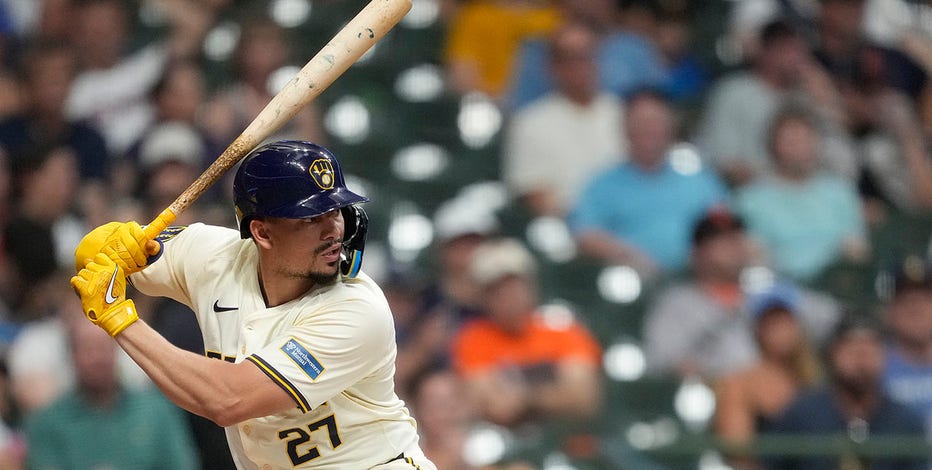 Giants sign Willy Adames, ending Brewers tenure: report
