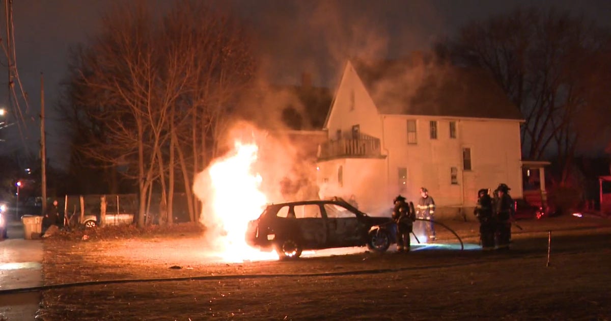Milwaukee vehicle fire, 38th and Wright; no injuries reported | FOX6 ...