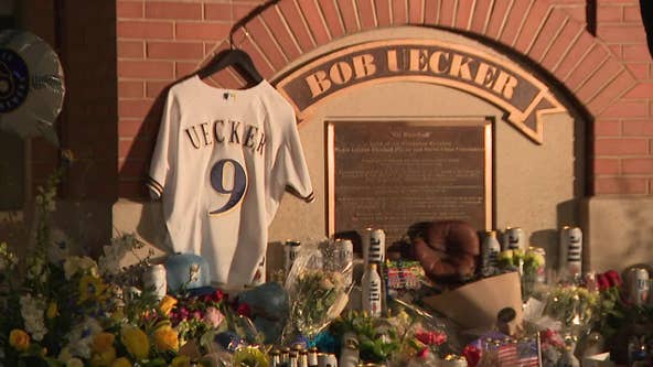 Bob Uecker statue: Milwaukee Brewers fans' tribute to baseball icon