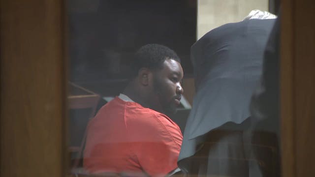 Milwaukee officer shot; Mark Courtney sentenced, 10 years prison