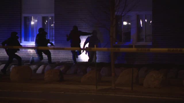 Milwaukee standoff, tactical response; man taken into custody