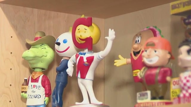 National Bobblehead Day: Milwaukee home to biggest collection in country