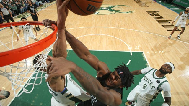 Bucks lose to Nets; Antetokounmpo had 27 points, 13 rebounds