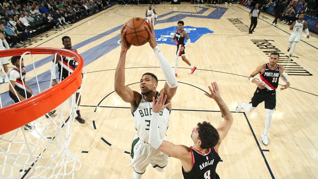 Bucks lose to Trail Blazers, Antetokounmpo posts double-double