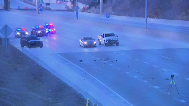 Pedestrian fatally struck on northbound I-43 near Brown Street