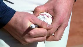 Brewers spring training: Autograph seekers are baseball diehards