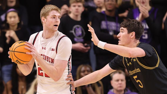 Wisconsin Badgers beat Northwestern, Tonje leads with 27 points