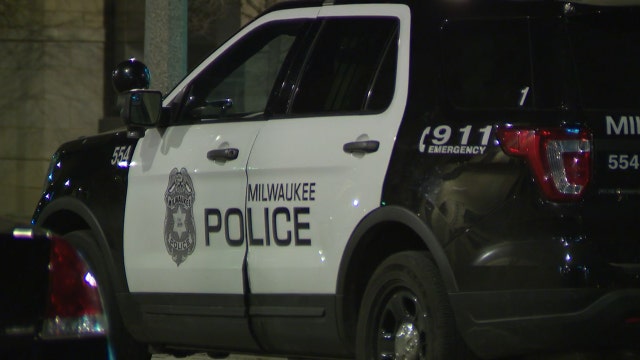 Milwaukee fatal stabbing near 10th and McKinley; 1 arrested