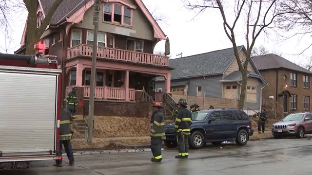 Milwaukee house fire; mother saves children, no injuries reported