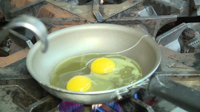 Egg prices have Waukesha restaurant owners, shoppers scrambling