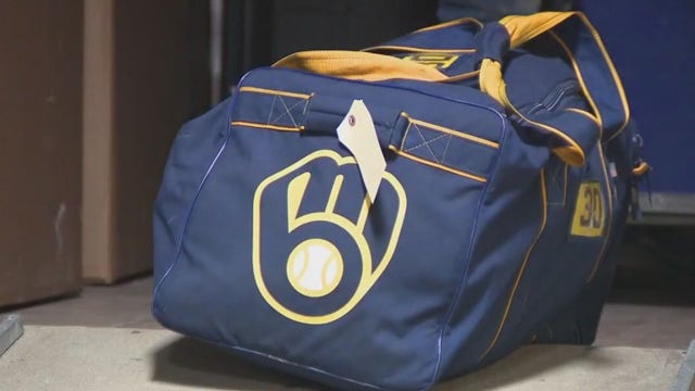 Brewers spring training truck leaves Milwaukee, headed for Phoenix